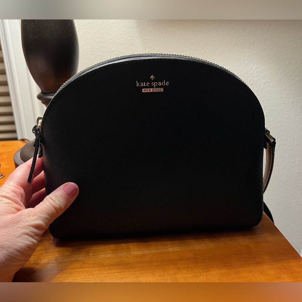 Kate Spade cross body bag! Great condition!